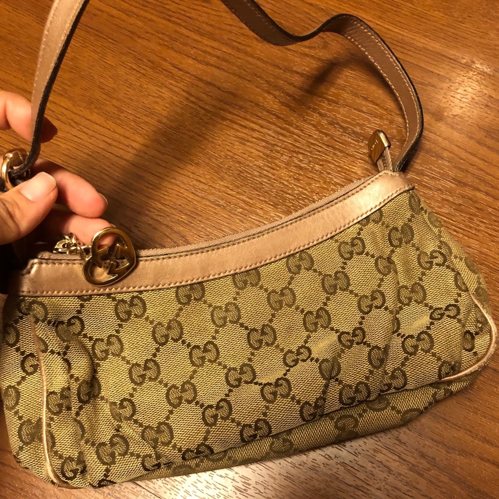 Gucci shoulder bag